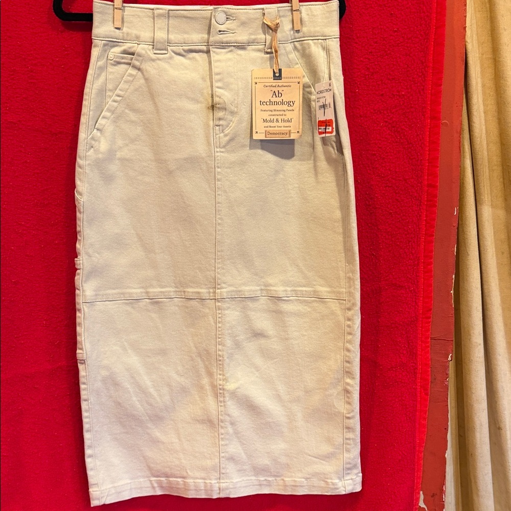 Democracy Cream Pencil Skirt